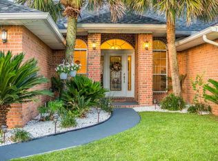 1550 Penguin Ter, Cantonment, FL 32533