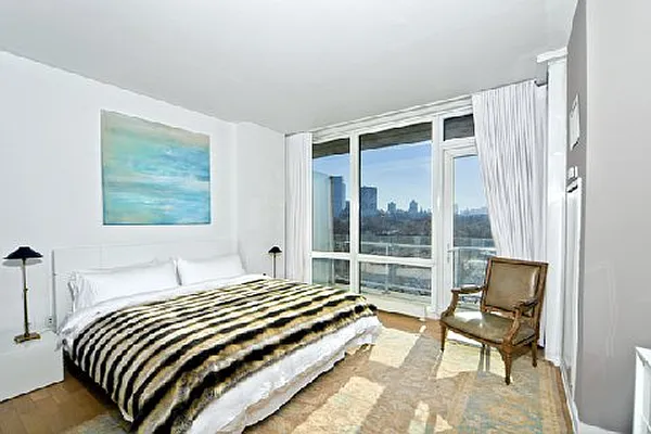 Rented by Isen & Company : Real Estate Advisors | media 8