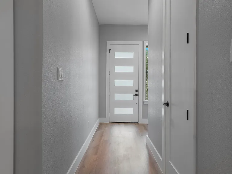 2818 Chicago St — Photo 18