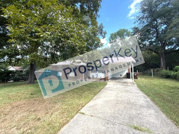710 Greenbrier Dr, Columbus, GA 31907