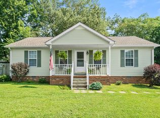 3021 Maitland Dr, Greenbrier, TN 37073
