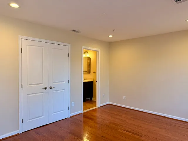 1116 K St SE — Photo 21