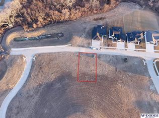 19822 V St, Omaha, NE 68135