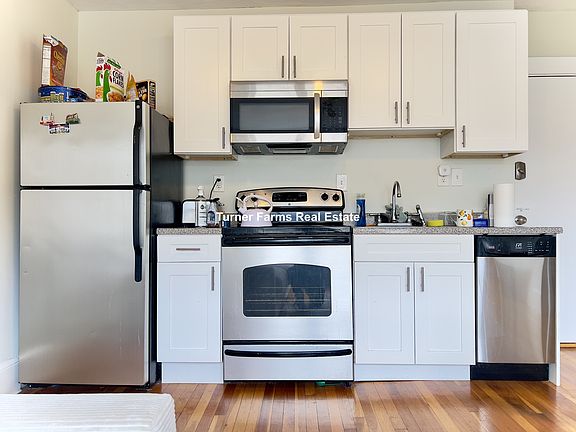 5th image of 402A Highland Ave #26