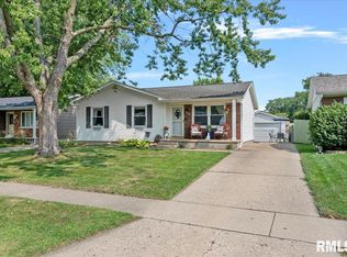 2929 Sandgate Rd, Springfield, IL 62702