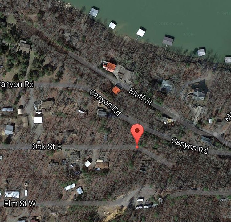 2nd image of Oak St East