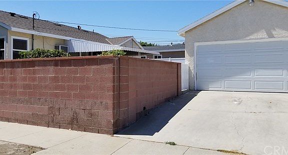 2nd image of 5528 Carfax Ave