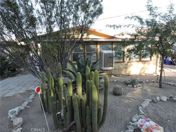 10091 Fobes Rd, Morongo Valley, CA 92256