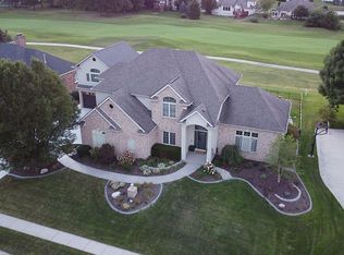 7007 Mangrove Ln, Fort Wayne, IN 46835