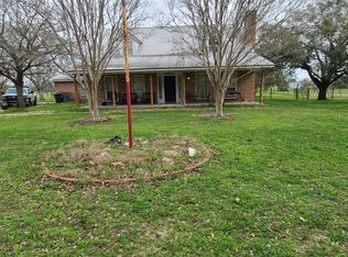 100 W Partridge Rd, Victoria, TX 77905