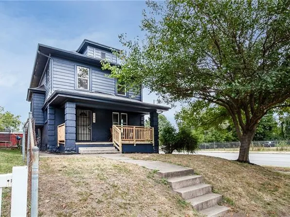 3049 College Ave, Kansas City, MO 64128