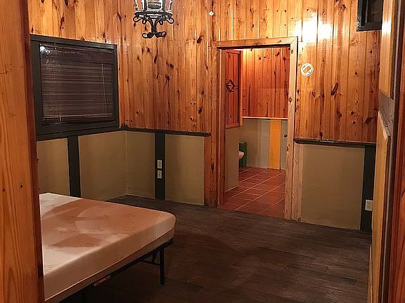 4th image of 234 Moss Ln