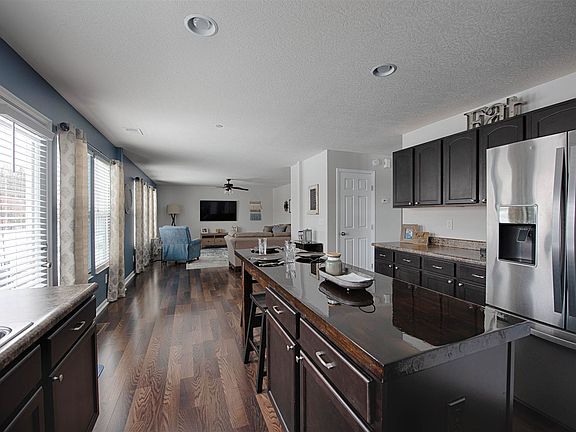 5th image of 9857 Cedar Cove Ln
