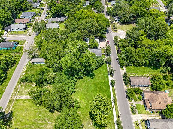 4th image of 714 Mobile St
