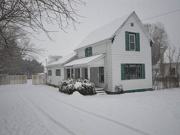 2nd image of 419 N East St