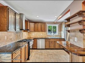 10 Baker Ave, Cohoes, NY