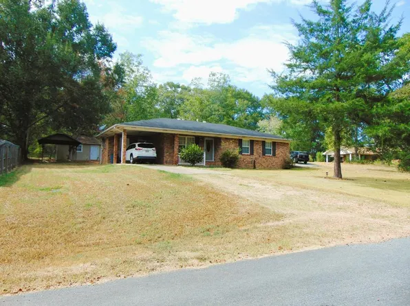 1005 Gum St, Wesson, MS 39191
