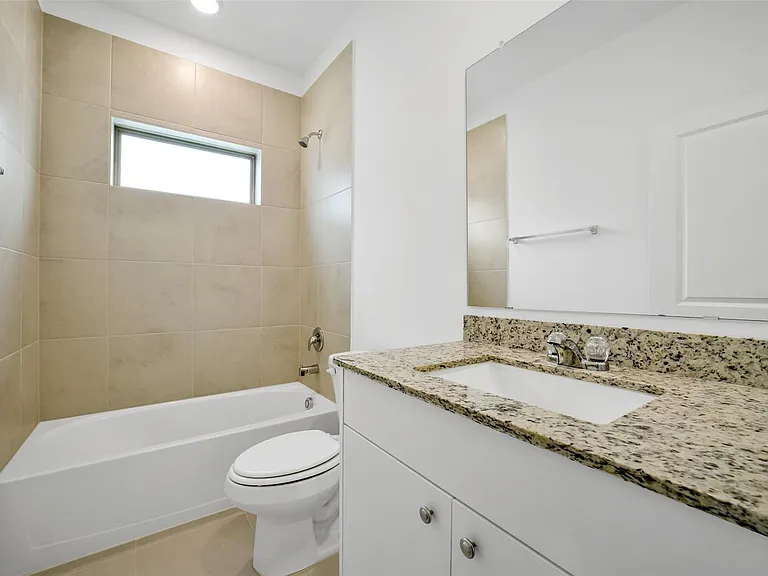 13315 Campos Dr — Photo 20
