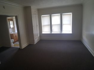8033 S Saint Lawrence Ave, Chicago, IL 60619