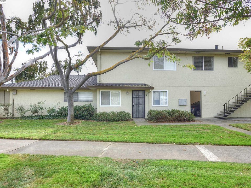 1st image of 2141 Swan Ct #2