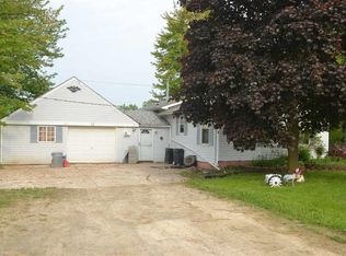 601 Memphis Ridge Rd, Riley, MI 48041