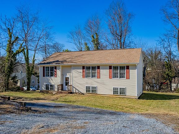 5th image of 4905 Carver St
