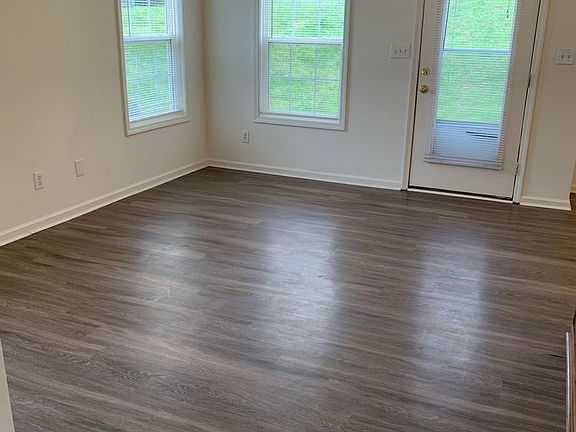 4th image of 113 Springwood Ln