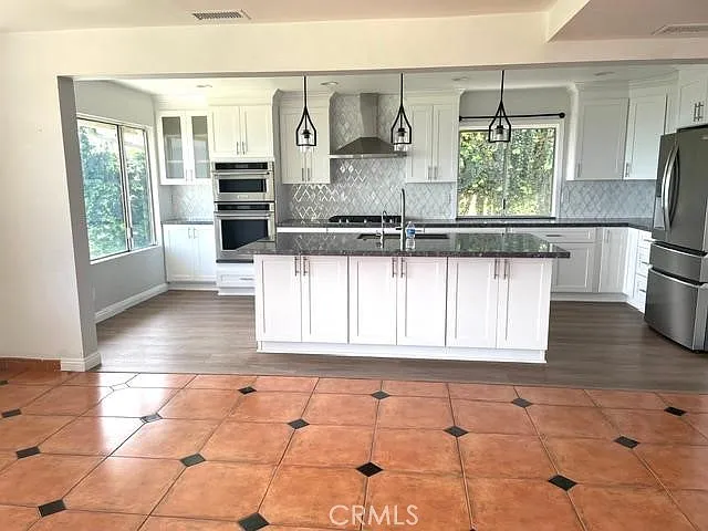 3284 Montellano Ave — Photo 10