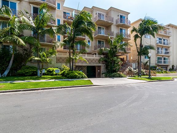 2nd image of 2306 Fox Hills Dr APT 102