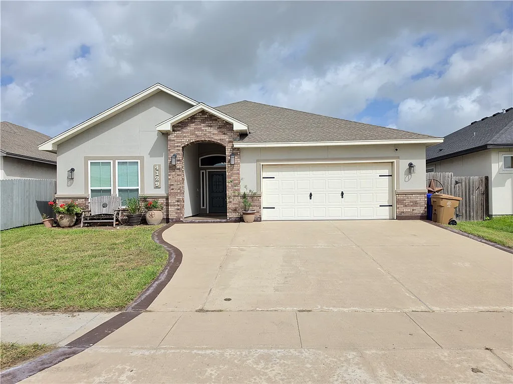 4 bed, 3.0 bath, 2332 sqft, $3,500 — Photo 1