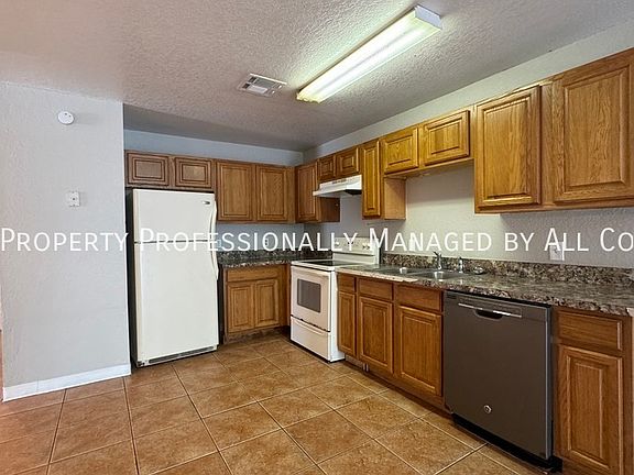 5th image of 1218 Fairway Dr