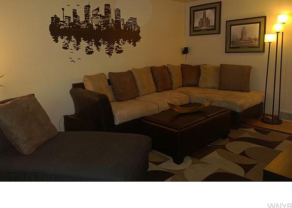 2nd image of 3262 Seneca Ave