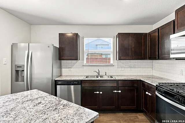 13529 Waxman Spark — Photo 18