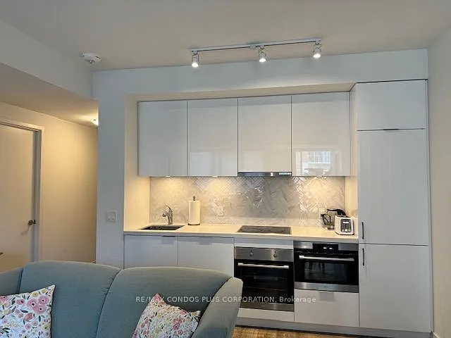 158 Front St E #403 — Photo 12
