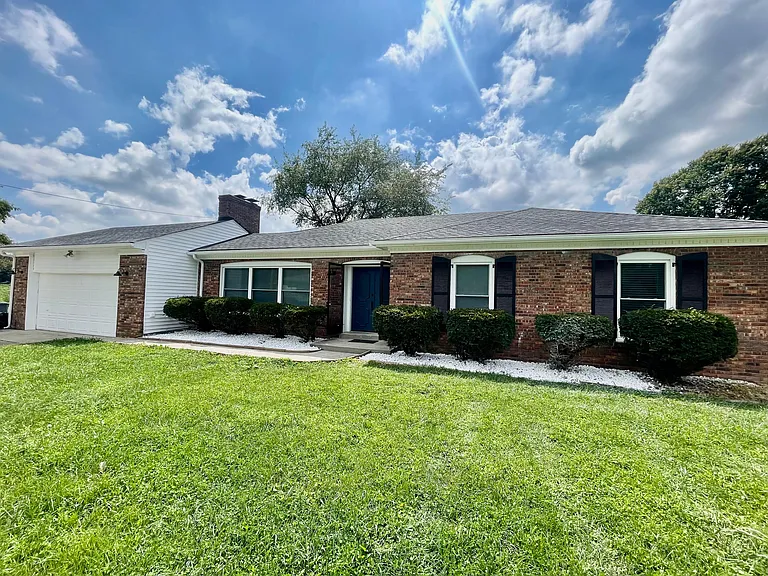 7802 Brownwood Dr — Photo 8