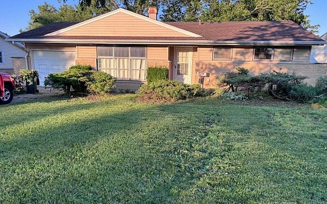 1st image of 520 Edgewood Ln