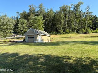 138 Gwynned Wynd, Mill Hall, PA 17751