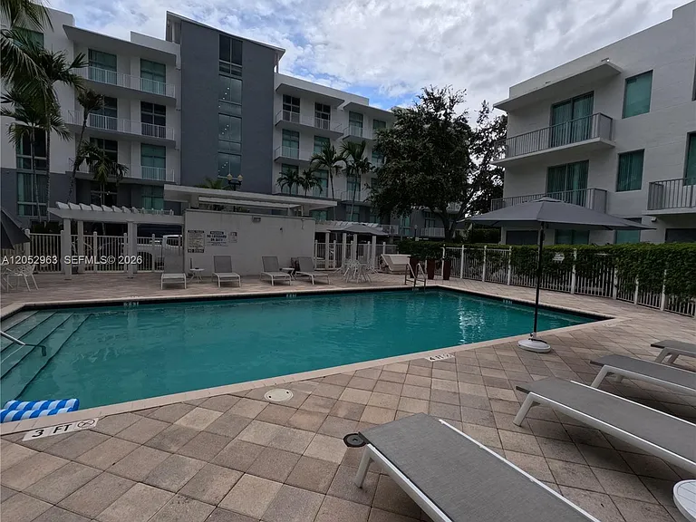 2100 Van Buren St #222 — Photo 21
