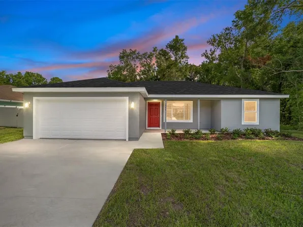 25 Malauka Loop Pl, Ocklawaha, FL 32179