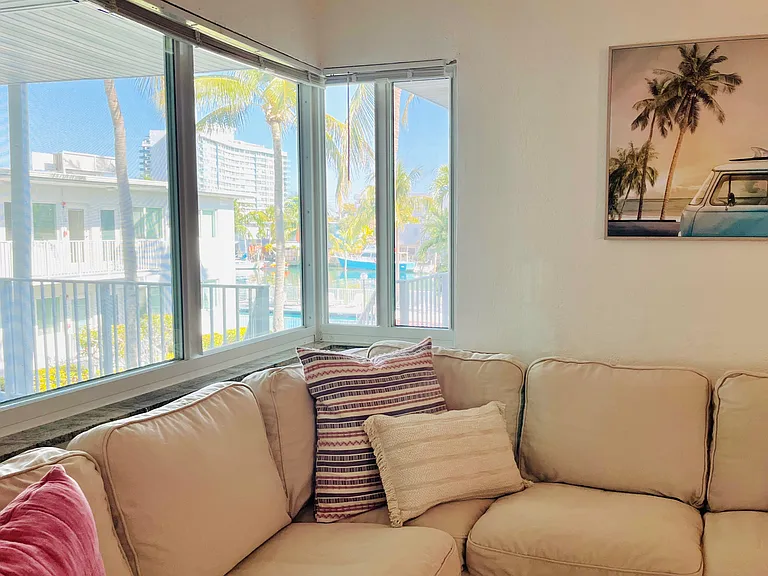 7207 Bay Dr #15 — Photo 7