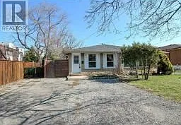 881 Lawrence Rd #UPPER