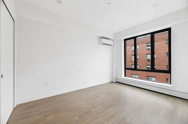 Rented by REAL New York | media 38