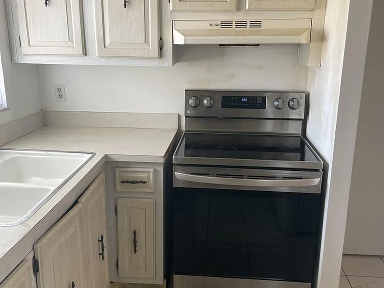 175 W Lake Carol Dr #175 — Photo 3
