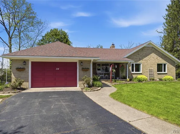 114 Memorial Dr, Gowanda, NY 14070