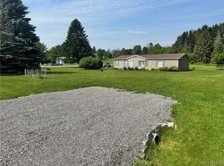 6909 Westview Dr, Perry, NY 14530