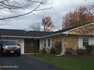 210 Deerfield Ln, Aberdeen, NJ 07747