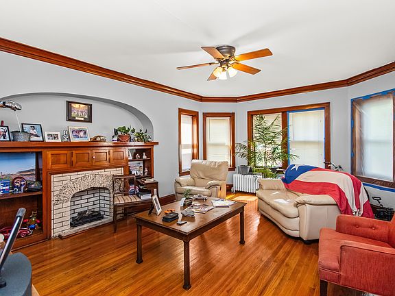 3rd image of 5105 W School St