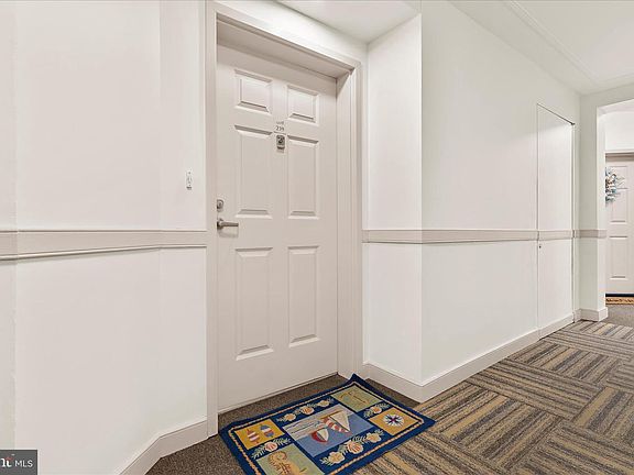 4th image of 23 Pierside Dr Unit 219