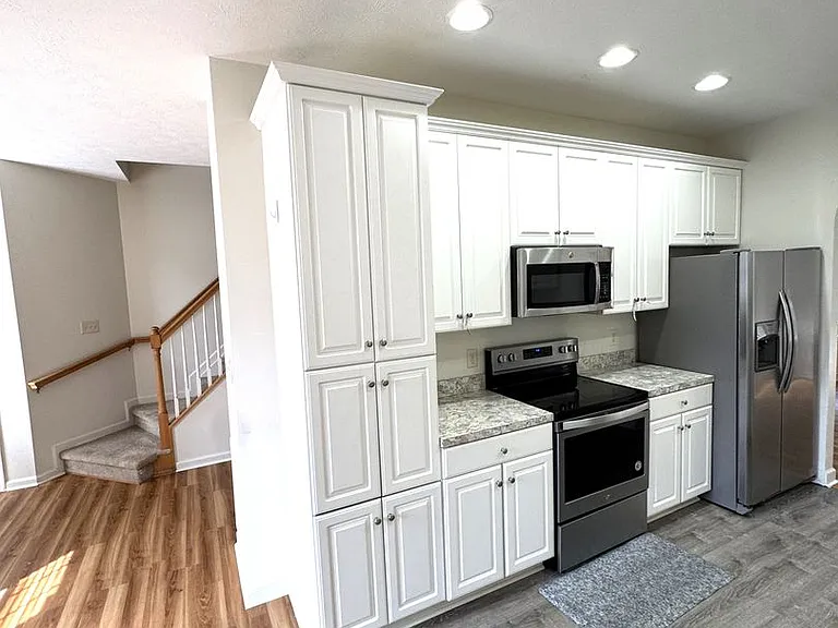 1432 Verdant Spring Ln — Photo 5