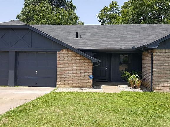 2nd image of 4707 Elkwood Ln